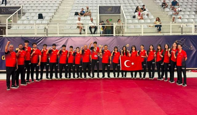 "Bu Başarı Türk Masa Tenisi Adına Tarihidir"