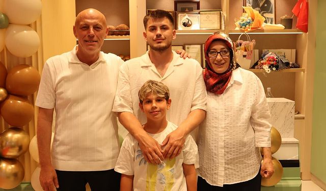 Çınarcık'ta Teknolojiyi Lezzetle Buluşturan Açılış
