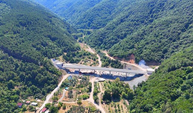 Bakan Uraloğlu, Armutlu-Esenköy Tünellerini Açacak