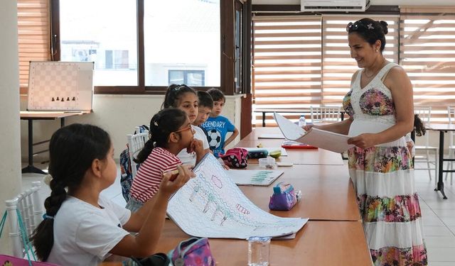 Çiftlikköy’ün Minik Ressamları İş Başında