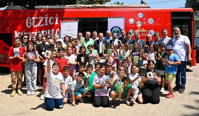 Yalova’da Gezici Kütüphane 14 Köyde Çocuklarla Buluştu