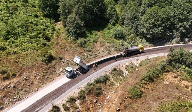Hamzalı Yolunda Sathi Kaplama Çalışmaları Tamamlandı
