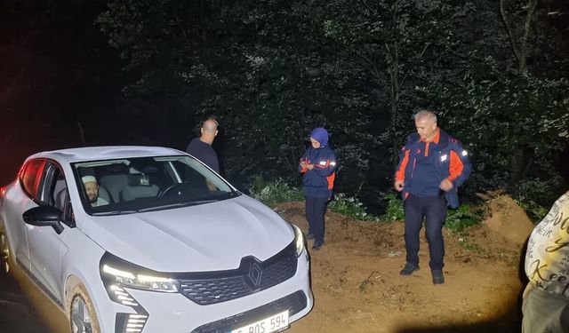 Büyük Çamlık Mevkisinde Navigasyon Yanılttı, Ekipler Seferber Oldu