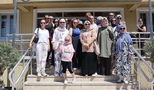 Yalova'da Suzan Tuna İlkokulu Velilerinden İkili Eğitim Kararına Tepki