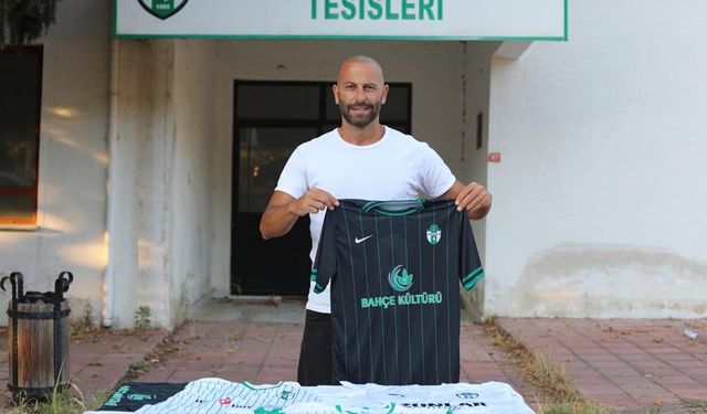 Soğucakspor’un Teknik Direktörü Murat Gülbaba