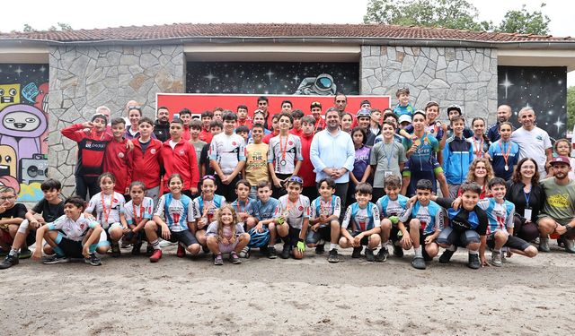 Yalovalı Bisikletçilerden Bursa’da Çifte Madalya