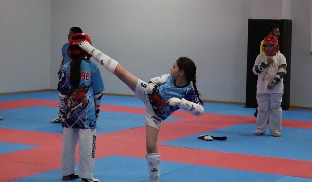 Yaz Spor Okulları Tüm Hızıyla Devam Ediyor