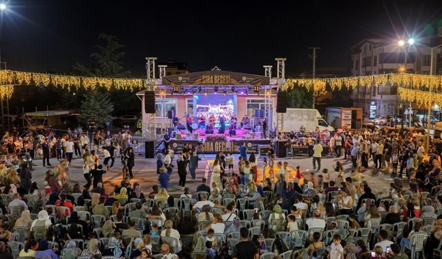 Altınova’da Sıra Gecesine Yoğun İlgi