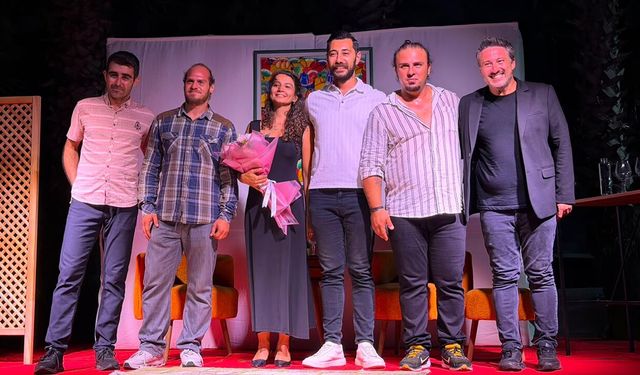“Açıklayabilirim Aşkım” Yalova’daki Tiyatroseverlerle Buluştu