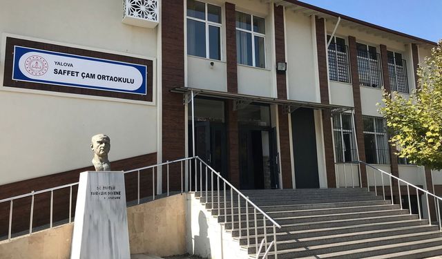 Yalova’da Saffet Çam Ortaokulunda 40 Saatlik Eğitim Modeli