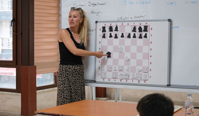 Yalova Çiftlikköy’de Geleceğin Satranç Ustaları Yetişiyor