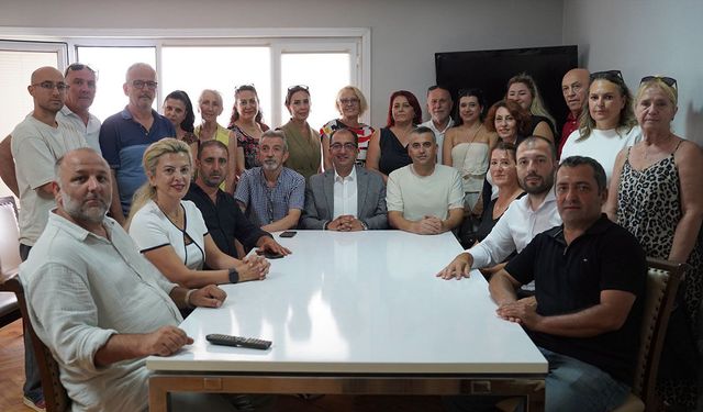 Başkan Tavşan ve Meclis Üyeleri Yeni Parti’ye Resmen Katıldı