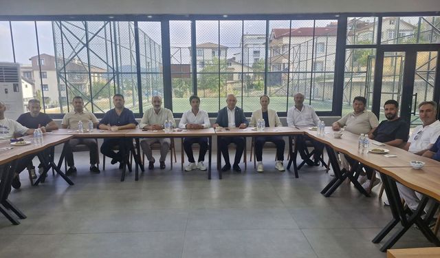 YTSO Heyetinden Yalova Hınıslılar Derneği’ne Ziyaret