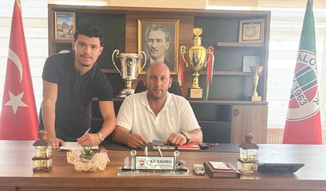 Yusuf Konuk Yalovaspor’a İmzayı Attı
