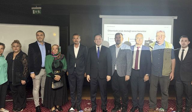 Altınova’da Proje Döngüsü Yönetimi Eğitimi Düzenlendi