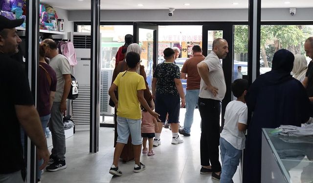 Yalova’da Okul Kıyafeti Alışverişinde Son Gün Yoğunluğu