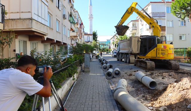 Yalova Belediyesi Sahada Çalışmalarını Sürdürüyor