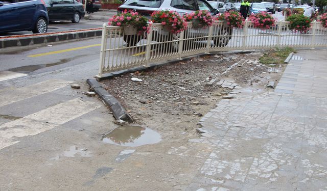 Yalova’da Yağmur Sonrası Çamur Çilesi