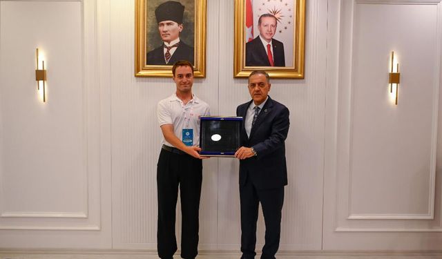 Yalova’yı Genç Ahiler Buluşması’nda Emirhan Sevim Temsil Etti