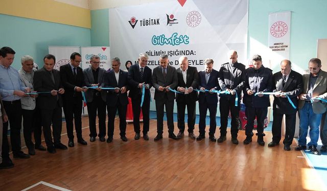 Armutlu’da İlk TÜBİTAK 4007 Bilim Şenliği Düzenlendi