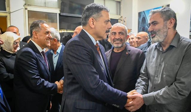 İçişleri Bakanı Mustafa Çiftçi’den Yalova Erzurumlular Derneği’ne Ziyaret