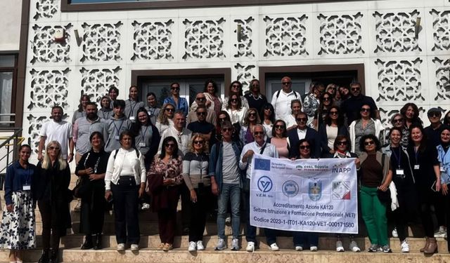 İtalyan Eğitimcilerden Armutlu Lisesine Ziyaret