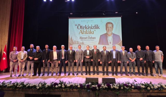 "Öteki̇si̇zli̇k Ahlakı" Konferansı Yalova'da Yoğun Katılımla Gerçekleşti̇ri̇ldi̇