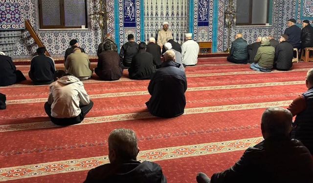 Sabah Namazında Gönüller Birleşti