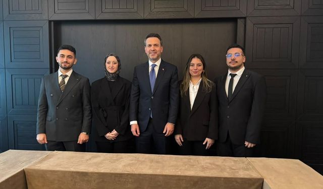 Türk Nükleer Gençliği Moskova’da Bakan Bayraktar ile Bir Araya Geldi