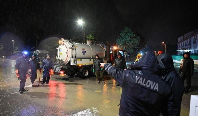 Yalova Belediyesi’nden Yağış Seferberliği