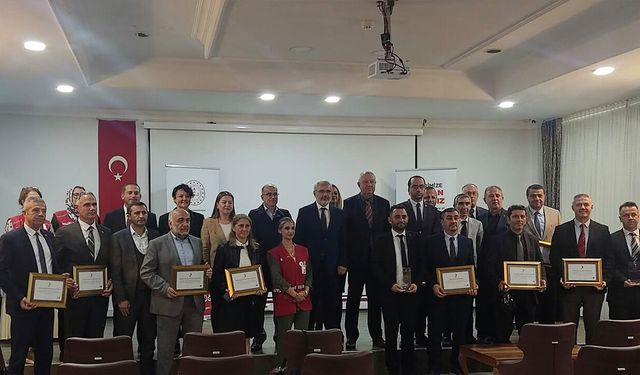 Yalova’da Kan Bağışına Destek Veren Okullara Teşekkür