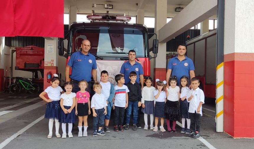Yalova Koleji Anaokulu Öğrencileri İtfaiyeyi Ziyaret Etti