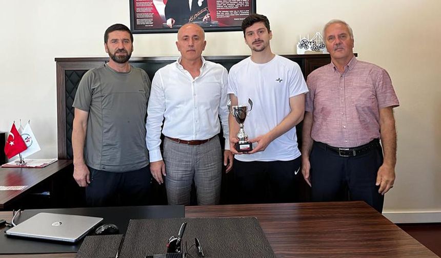 Ali Güney, Altuntaş Ve Arabacı’yı Ziyaret Etti