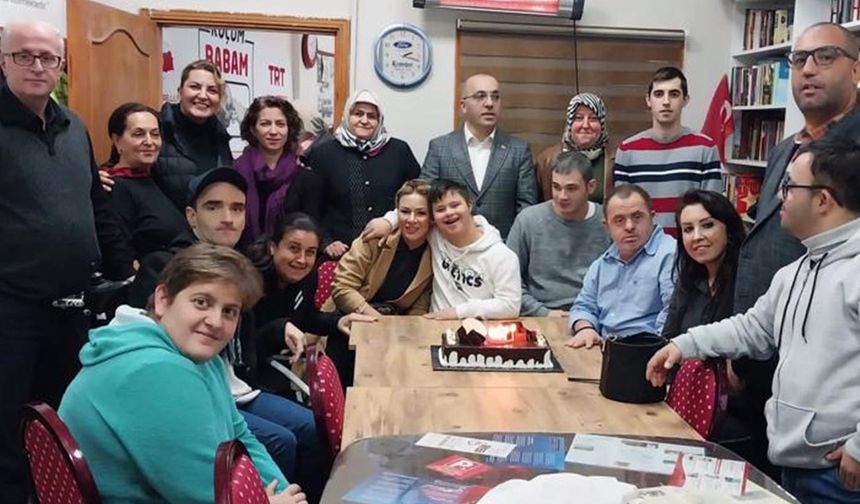 Başkan Altan’da Özel Bireylere Ziyaret