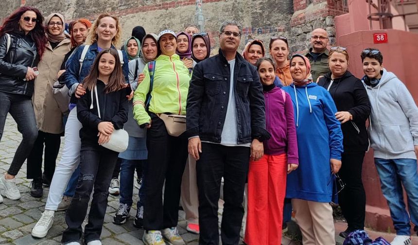 Yalova Eğitim Bir-Sen Üyeleri İstanbul Gezisinde Buluştu