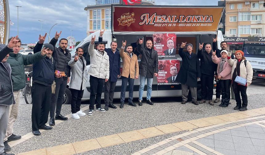 Yalovalı MHP’liler “Başbuğ” İçin Lokma Dağıttı