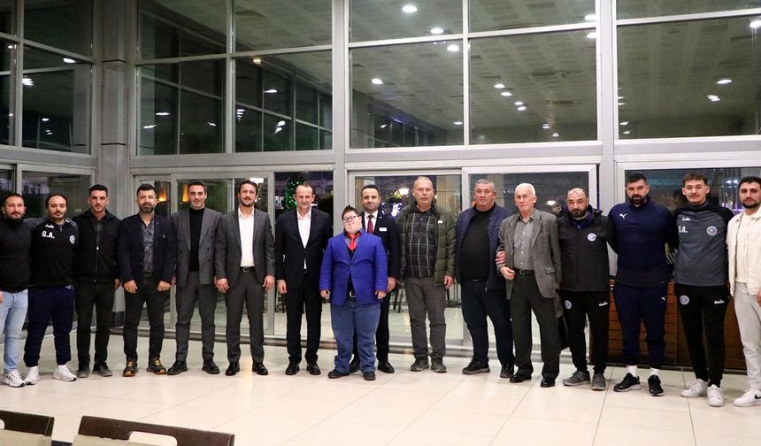 Futbolda Çiftlikköy Belediyespor Ailesi Bir Araya Geldi