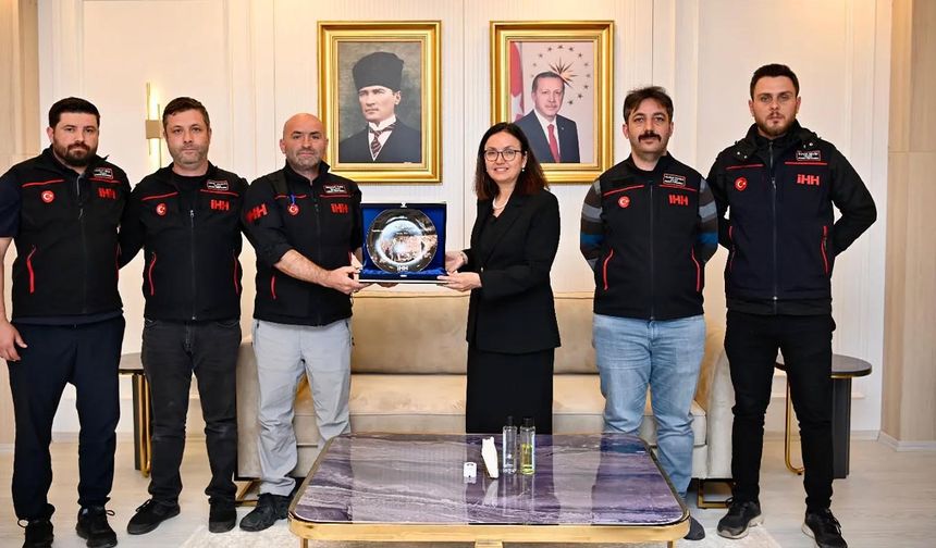 Vali Kaya, Yalova İHH’yı Misafir Etti