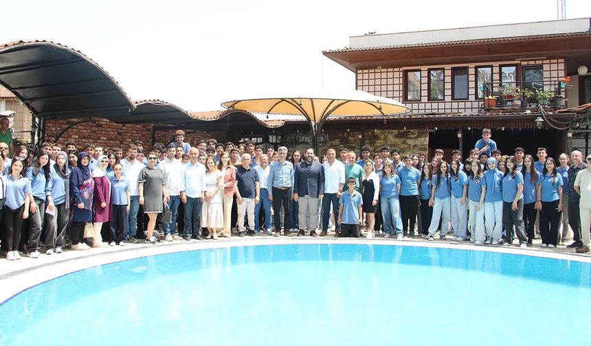 Prof. Dr. Halil İnalcık Anadolu Lisesi, Öğrencilerini Onurlandırdı!