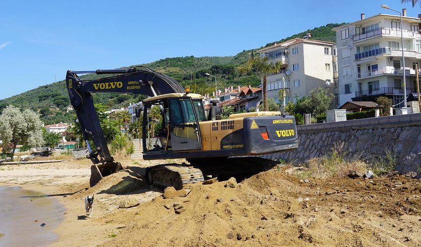 Armutlu’da yaz öncesi temizlik mesaisi başladı