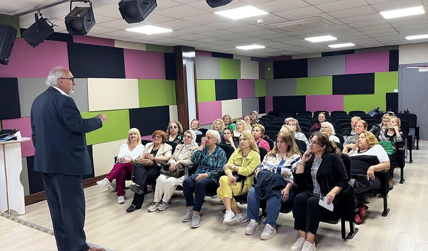 Uluslararası Kadın ve Toplumsal Gelişim Derneği’nden İlham Veren Seminer