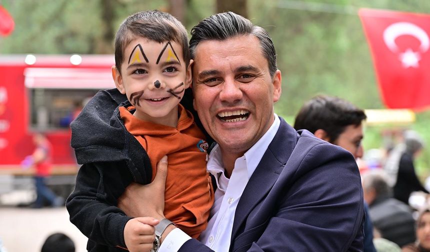 Manisa Büyükşehir Belediye Başkanı Ferdi Zeyrek hayatını kaybetti
