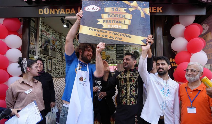 5 Dakikada 11 Metre Börek Yedi, 10 Gram Altının Sahibi Oldu
