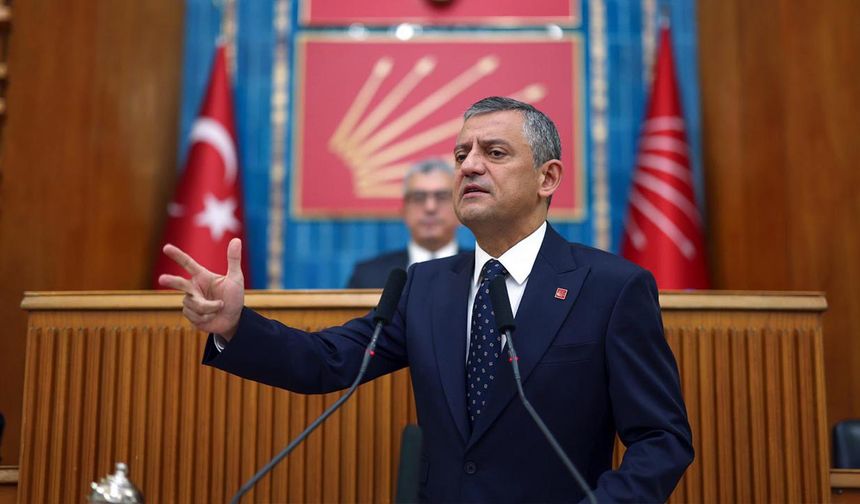 Özel’den Hodri Meydan