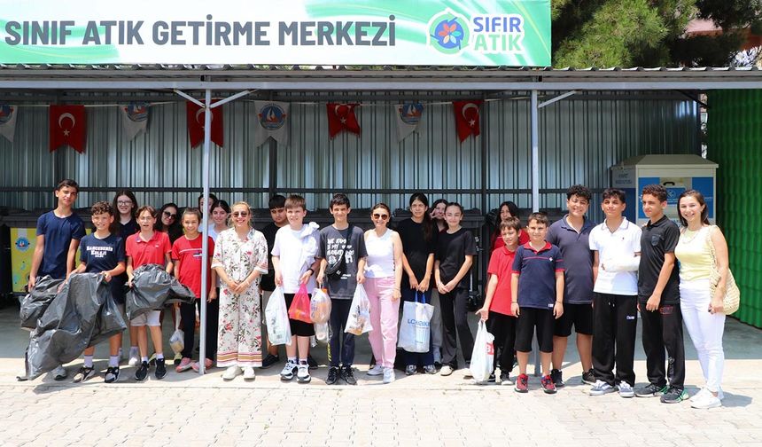 Öğrenciler Sıfır Atıkla Can Dostlara Destek Oldu