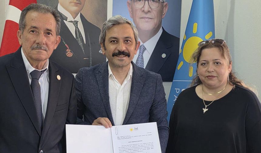İyi Parti'de Bayrak Değişimi