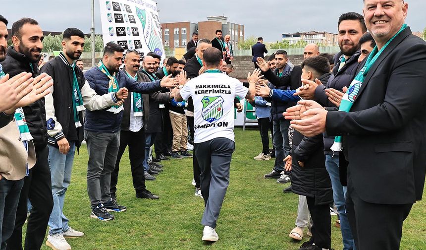 Yeşil Yalova FK’da Beklenmedik Veda
