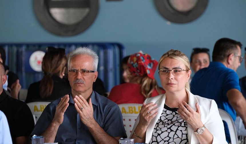 Altınova Belediyesi’nden Aşure Günü’nde Anlamlı İkram
