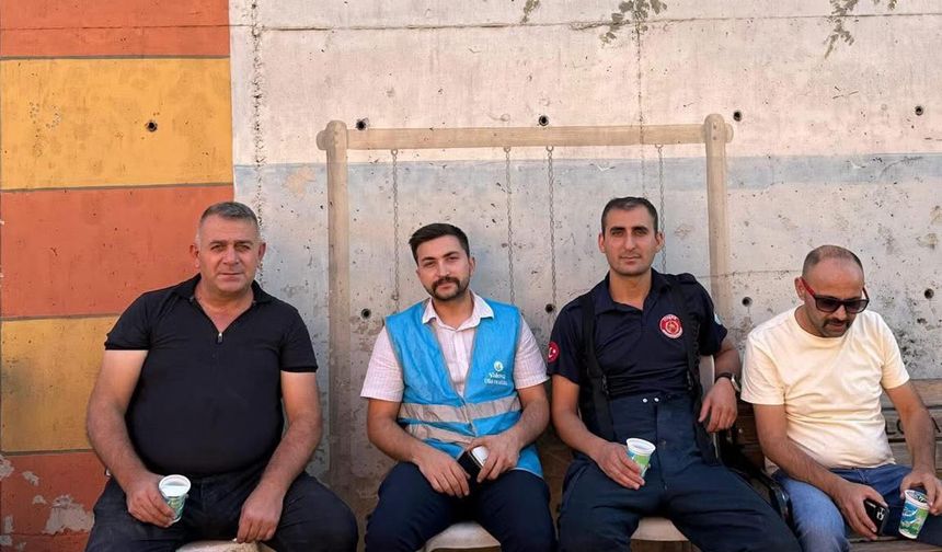 Yalova Ülkü Ocakları, Yangın Bölgesine Yardım Etti