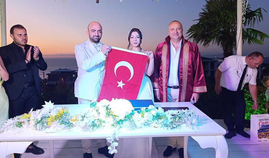 Başkan Kurt, Çınarcıklı Çiftin Nikâhını Kıydı